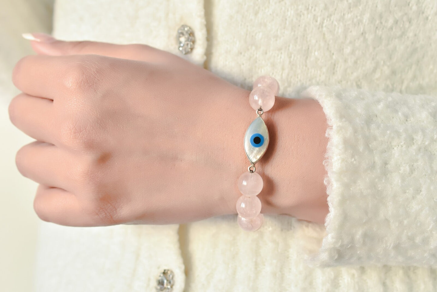 Rose eye